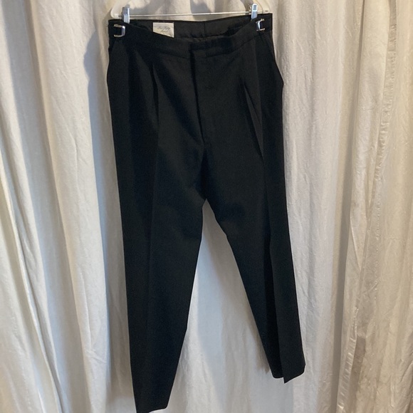 One-Button Tux - Great Condition! - Neil Allyn - Picture 7 of 8